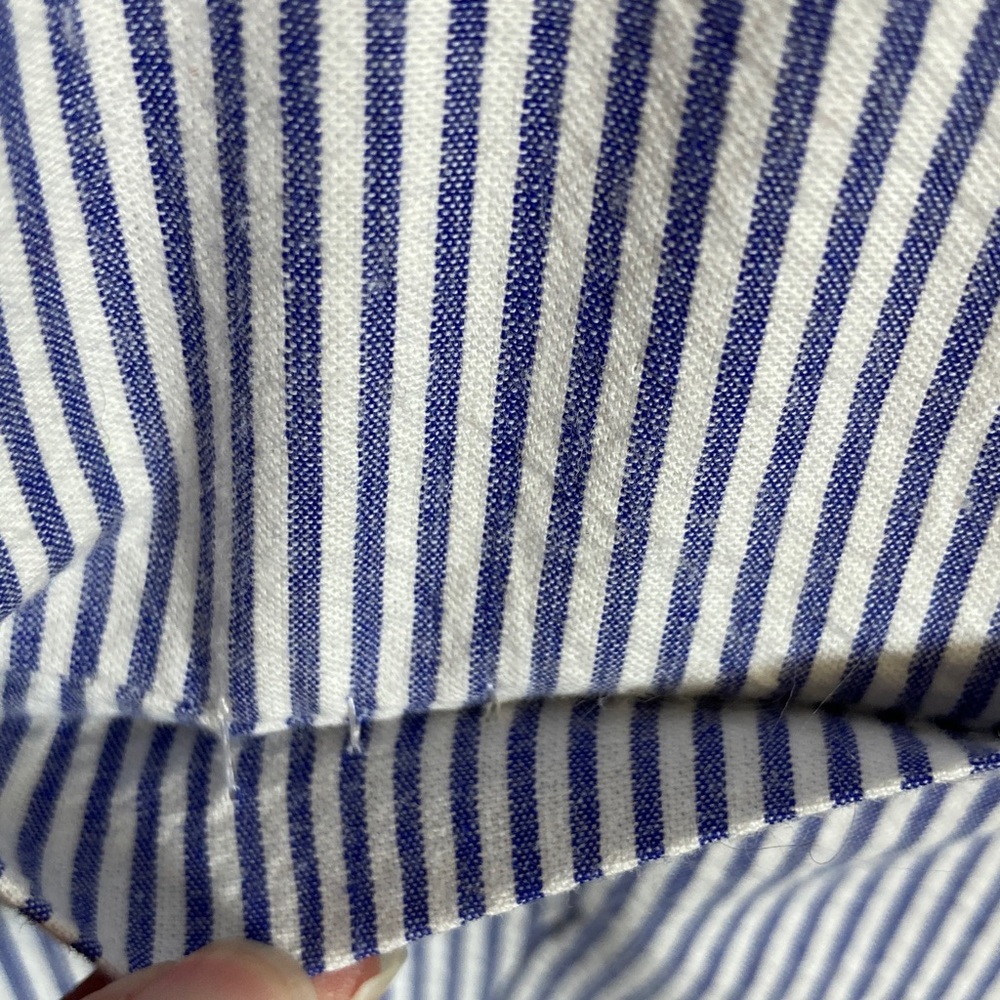 Like New Alan Flusser Classic Puckered Cotton Seersucker in Blue and White 44L - Picture 7 of 16